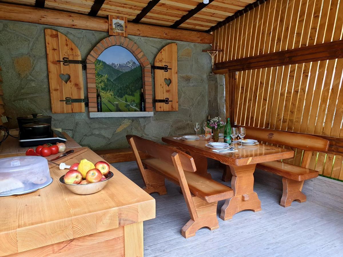 Apartment And Garden House Among The Mountains Podbrdo المظهر الخارجي الصورة