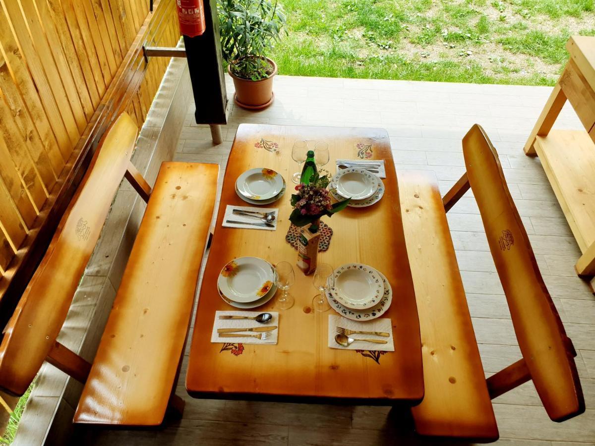 Apartment And Garden House Among The Mountains Podbrdo المظهر الخارجي الصورة