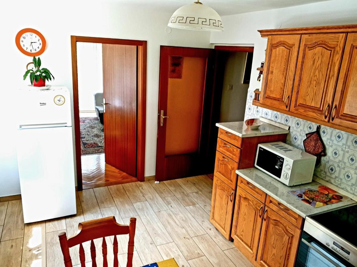 Apartment And Garden House Among The Mountains Podbrdo المظهر الخارجي الصورة
